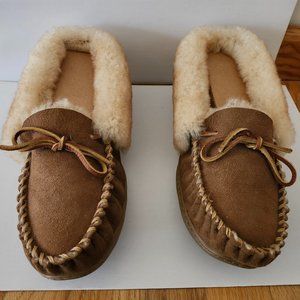 New women's L.L. Bean suede and shearling mocassin slippers